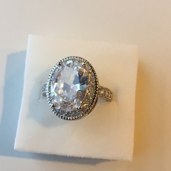 Stamped 925(sterling silver) 5CT Sapphire RING - Picture 5 of 5